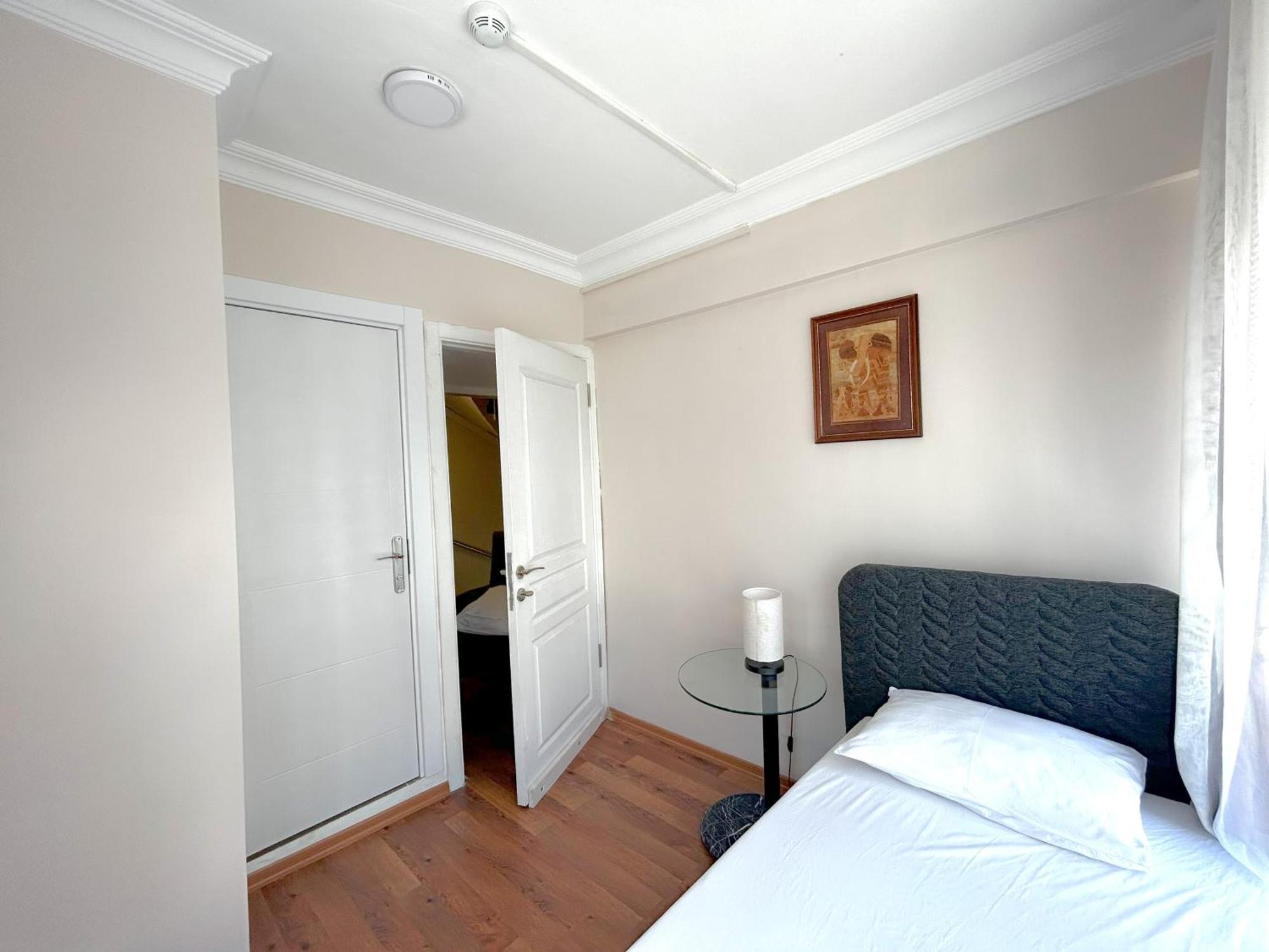 Meydan Pansiyon Uskudar Istambul Exterior foto